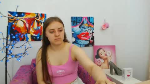 Snapshot of arinabelle chatting on June 14, 4:03 am arinabelle online show from June 14, 4:03 am