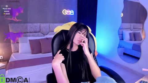 Ari  online show from October 19, 10:21 pm