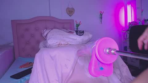 ArisSPEED UP MY FUCK MACHINE AND MAKE ME CUM online show from May 18, 4:07 am