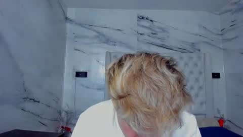 Snapshot of arissha_lee chatting on September 13, 1:33 pm celina online show from September 13, 1:33 pm