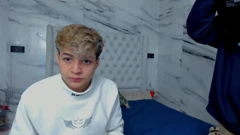 Snapshot of arissha_lee chatting on September 16, 1:23 pm celina online show from September 16, 1:23 pm