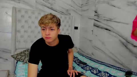 Snapshot of arissha_lee chatting on October 12, 12:04 pm celina online show from October 12, 12:04 pm