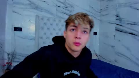 Snapshot of arissha_lee chatting on November 11, 1:11 pm celina online show from November 11, 1:11 pm