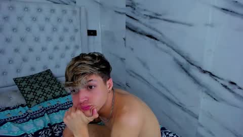 Snapshot of arissha_lee chatting on November 14, 11:46 pm celina online show from November 14, 11:46 pm