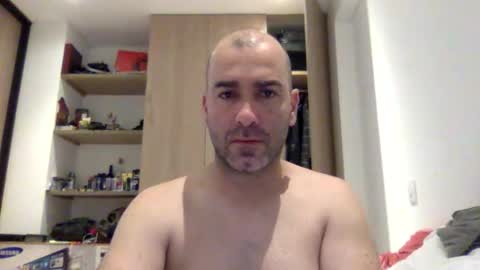 Snapshot of aristi11 chatting on February 21, 5:30 am aristi11 online show from February 21, 5:30 am