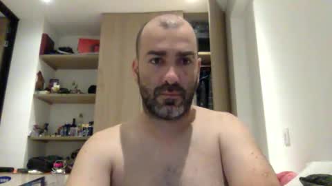 Snapshot of aristi11 chatting on March 3, 3:45 am aristi11 online show from March 3, 3:45 am