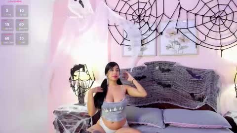 Ari  online show from October 4, 12:58 pm