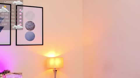 Snapshot of arivega chatting on December 19, 5:51 am Nice to meet you thumb up me please its important I LOOK MY BIO DOWN online show from December 19, 5:51 am