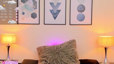 Snapshot of arivega chatting on January 10, 7:25 am Nice to meet you thumb up me please its important I LOOK MY BIO DOWN online show from January 10, 7:25 am