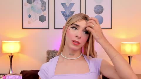 Snapshot of arivega chatting on January 11, 8:54 am Nice to meet you thumb up me please its important I LOOK MY BIO DOWN online show from January 11, 8:54 am