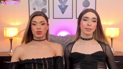 Snapshot of arivega chatting on February 1, 1:23 am Nice to meet you thumb up me please its important I LOOK MY BIO DOWN online show from February 1, 1:23 am