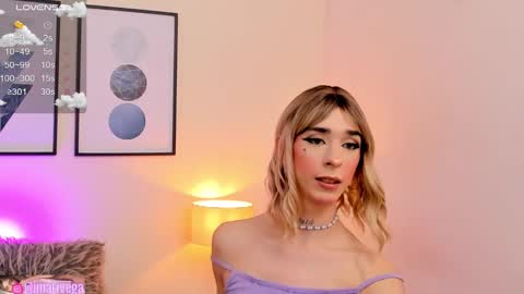 Snapshot of arivega chatting on February 10, 11:55 pm Nice to meet you thumb up me please its important I LOOK MY BIO DOWN online show from February 10, 11:55 pm