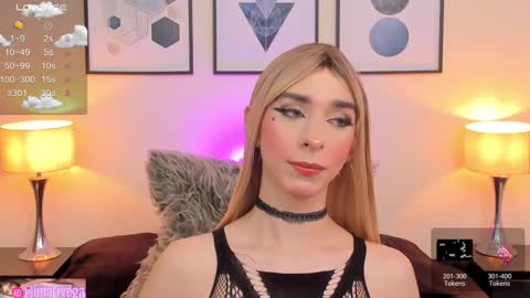 Snapshot of arivega chatting on February 14, 1:13 am Nice to meet you thumb up me please its important I LOOK MY BIO DOWN online show from February 14, 1:13 am