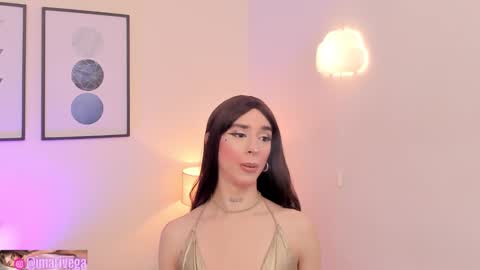 Snapshot of arivega chatting on November 25, 7:19 am Nice to meet you thumb up me please its important I LOOK MY BIO DOWN online show from November 25, 7:19 am