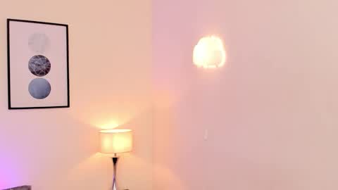 Snapshot of arivega chatting on December 15, 1:43 am Nice to meet you thumb up me please its important I LOOK MY BIO DOWN online show from December 15, 1:43 am