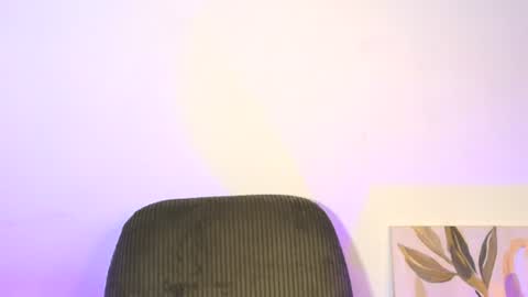 Snapshot of arivega chatting on June 23, 5:27 am Nice to meet you thumb up me please its important I LOOK MY BIO DOWN online show from June 23, 5:27 am