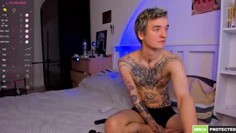 Snapshot of arlenhere chatting on March 5, 8:53 pm Mia Arlen online show from March 5, 8:53 pm