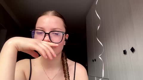 Snapshot of arlettejasica chatting on February 25, 12:04 pm Liza online show from February 25, 12:04 pm