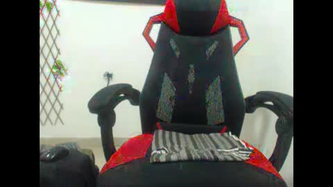 arley252 online show from January 15, 6:33 pm