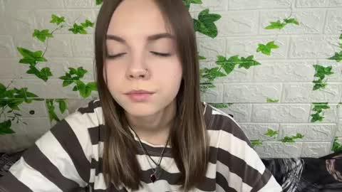 Lisa online show from June 5, 2:12 pm