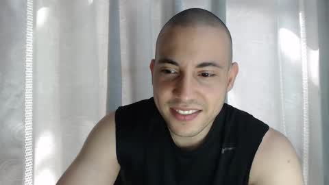 Snapshot of armando_2002 chatting on November 5, 6:41 pm ARMANDO online show from November 5, 6:41 pm