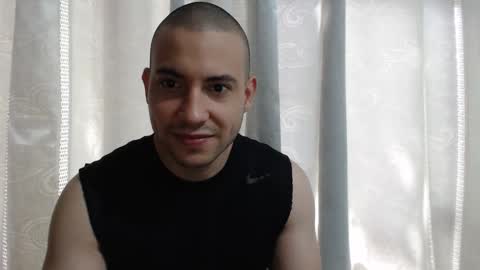 Snapshot of armando_2002 chatting on November 6, 5:47 pm ARMANDO online show from November 6, 5:47 pm