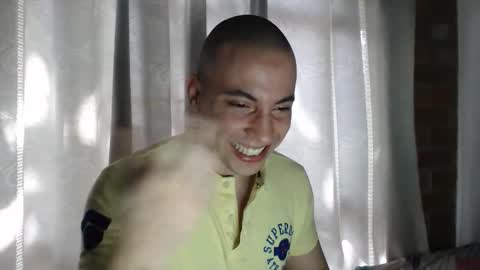 Snapshot of armando_2002 chatting on November 13, 6:29 pm ARMANDO online show from November 13, 6:29 pm