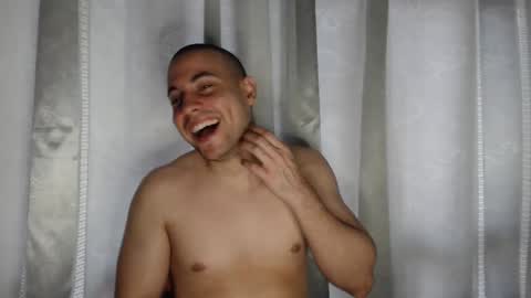 Snapshot of armando_2002 chatting on November 19, 6:08 pm ARMANDO online show from November 19, 6:08 pm