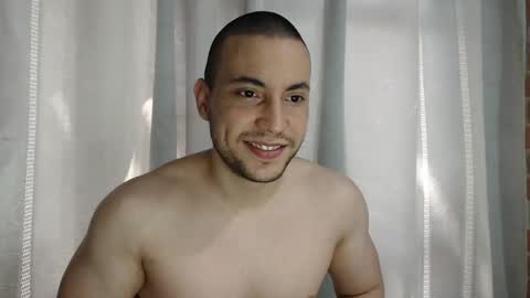 Snapshot of armando_2002 chatting on November 22, 5:23 pm ARMANDO online show from November 22, 5:23 pm