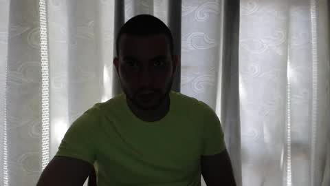 Snapshot of armando_2002 chatting on November 26, 5:25 pm ARMANDO online show from November 26, 5:25 pm