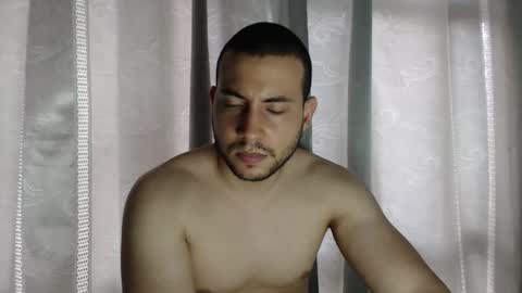 Snapshot of armando_2002 chatting on November 28, 5:04 pm ARMANDO online show from November 28, 5:04 pm