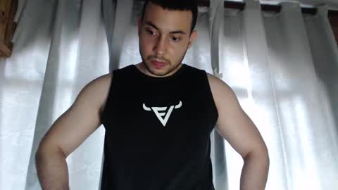 Snapshot of armando_2002 chatting on May 17, 6:15 pm ARMANDO online show from May 17, 6:15 pm