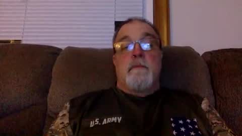 armyguy5311 online show from April 11, 9:24 am