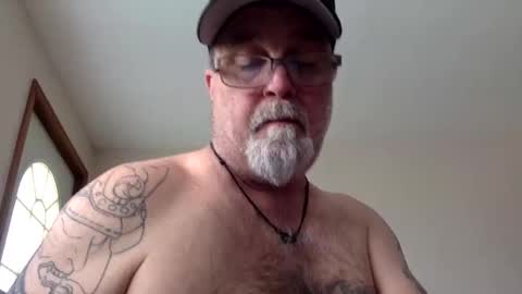 armyguy5311 online show from May 7, 5:29 pm