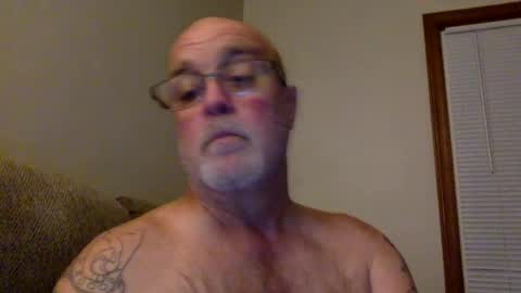 armyguy5311 online show from August 4, 2:37 am