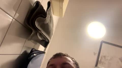 armyskater32 online show from January 7, 9:39 pm