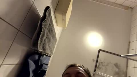 Snapshot of armyskater32 chatting on February 24, 9:35 pm armyskater32 online show from February 24, 9:35 pm