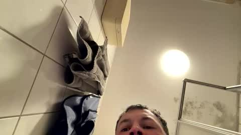 Snapshot of armyskater32 chatting on February 25, 8:51 pm armyskater32 online show from February 25, 8:51 pm