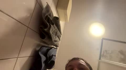 Snapshot of armyskater32 chatting on March 2, 8:32 am armyskater32 online show from March 2, 8:32 am