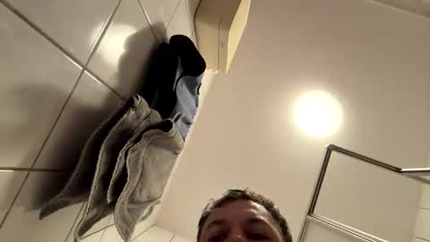 Snapshot of armyskater32 chatting on March 23, 8:35 pm armyskater32 online show from March 23, 8:35 pm