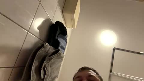 Snapshot of armyskater32 chatting on March 26, 6:19 am armyskater32 online show from March 26, 6:19 am