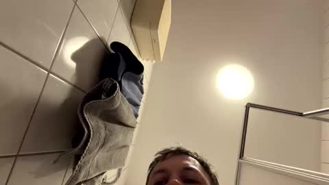 Snapshot of armyskater32 chatting on March 31, 9:15 pm armyskater32 online show from March 31, 9:15 pm