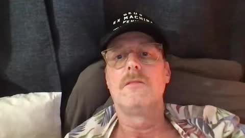 Snapshot of arn7169 chatting on April 13, 5:07 pm Arn online show from April 13, 5:07 pm