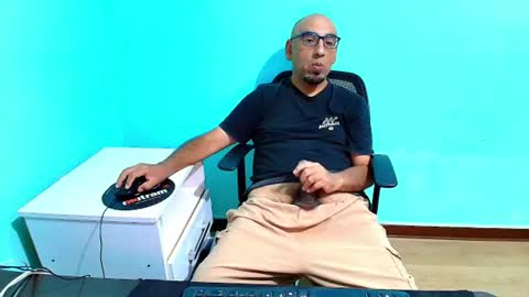 arnelux72 online show from June 30, 5:30 am