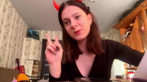 Hanna online show from February 11, 11:59 am