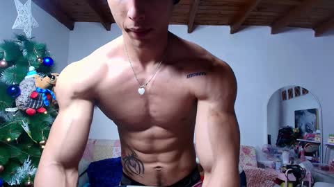 arnold black online show from December 23, 11:39 pm