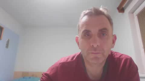 Snapshot of aromannn chatting on December 19, 8:13 pm aromannn online show from December 19, 8:13 pm