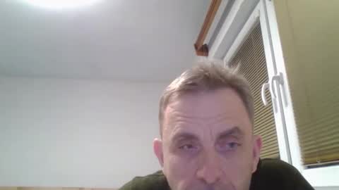 Snapshot of aromannn chatting on February 12, 6:36 pm aromannn online show from February 12, 6:36 pm