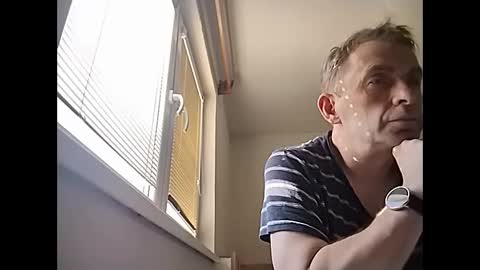 Snapshot of aromannn chatting on March 14, 7:03 am aromannn online show from March 14, 7:03 am