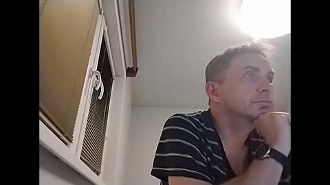 Snapshot of aromannn chatting on March 14, 8:36 pm aromannn online show from March 14, 8:36 pm